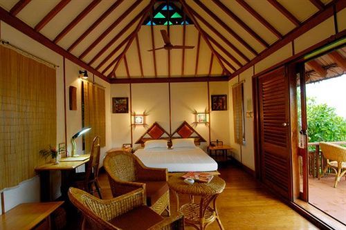 Ktdc Water Scapes Hotel Kumarakom Buitenkant foto